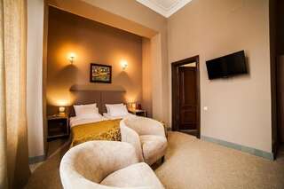 Отель Boutique Hotel Amra Сухум Большой двухместный номер с 1 кроватью или 2 отдельными кроватями-2