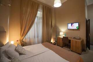 Отель Boutique Hotel Amra Сухум Двухместный номер с 1 кроватью или 2 отдельными кроватями-4