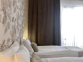 Отель Boutique Hotel Amra Сухум Люкс с террасой-1